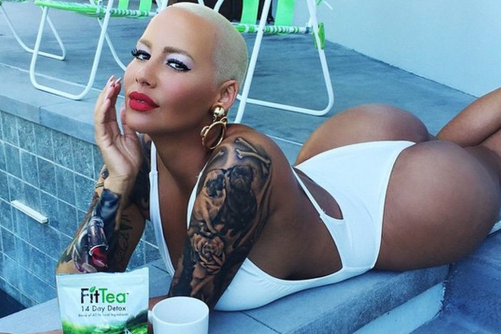 PLJUŠTE LAJKOVI: Top 5 svetskih guza na Instagramu! (FOTO)