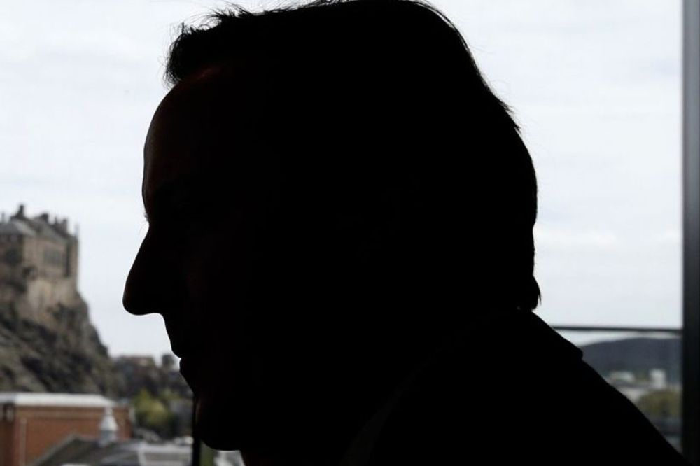 U PAKLU DROGE: Kameron i supruga ŠMRKALI KOKAIN? (FOTO)