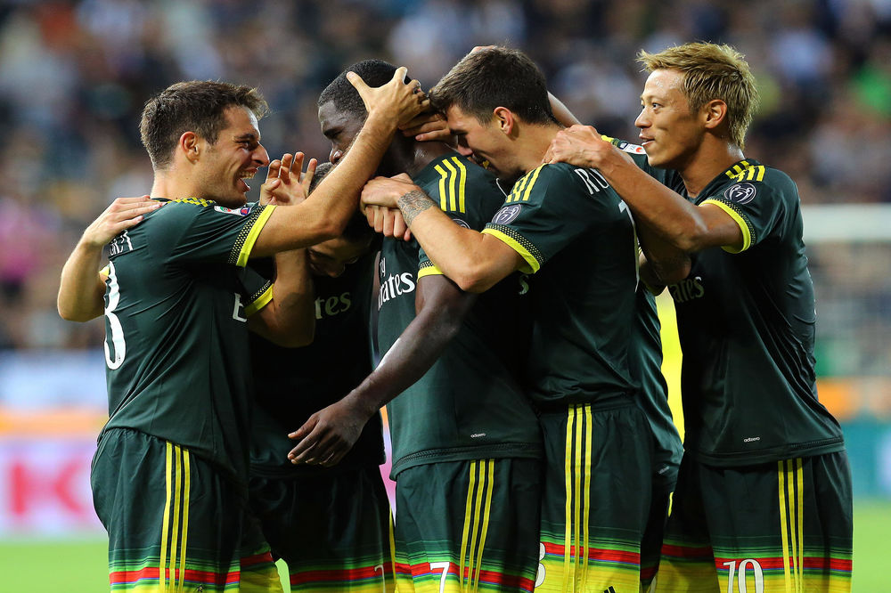 VRATIO SE SUPER MARIO: Baloteli u Mihinom stilu pocepao mrežu!  (VIDEO)