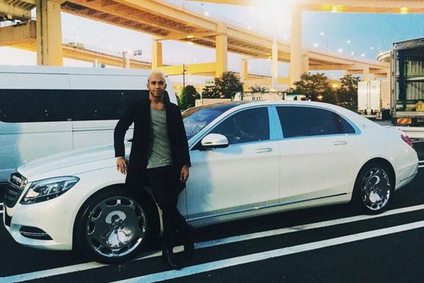 ŠOPINGOM LEČI TUGU: Hamiltonova nova igračka od 230.000 evra! (FOTO)