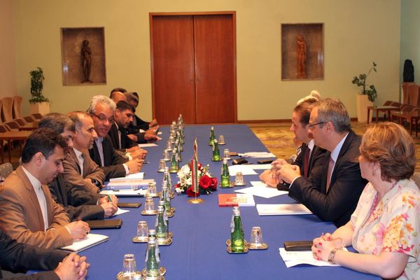 PRESTIGLI SMO SARAJEVO: Centar iranske privrede za ceo Balkan biće u Beogradu