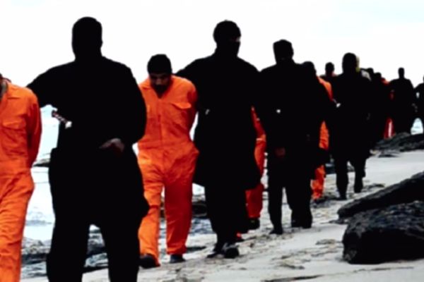 DŽIHADISTI MASOVNO DEZERTIRAJU: Gde su žene, skupa kola, luksuz?! (FOTO)