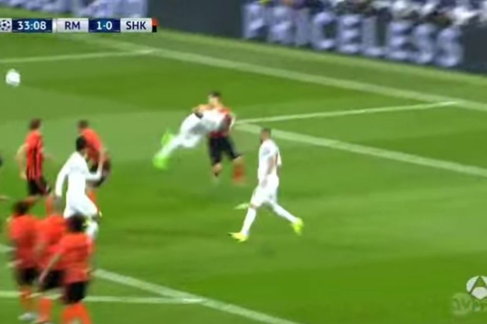 DA PUKNEŠ OD SMEHA: Ramosa zbog OVOG zeza ceo internet! (FOTO) (VIDEO)