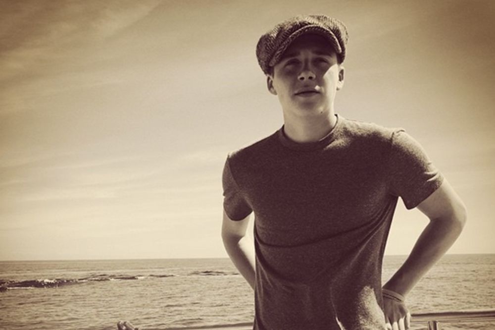 NA NJEGA ĆETE SE TEK LOŽITI: Bruklin Bekam na naslovnici Mis Voga (FOTO)