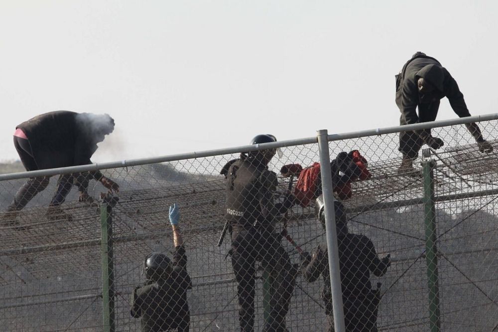 Mađari šalju HAMERE na granicu, a Srbija dodatne snage policije!