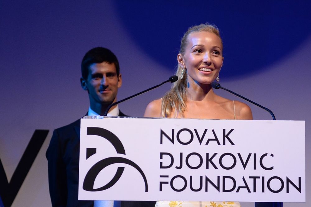 PREVARILI NOLETOVU ŽENU: Napravili lažni profil na Instagramu da joj otmu pare! (FOTO)