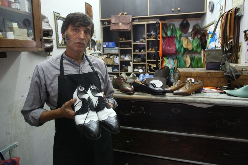 Cipele od ponija, noja ili nosoroga i pravi ih Beograđanin: Da li biste ih nosili?! (FOTO)