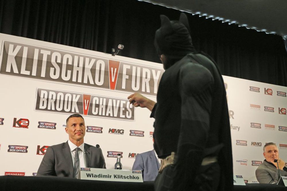 OKRŠAJ ZA PAMĆENJE: Videli smo duel Betmena i Klička! (FOTO) (VIDEO)