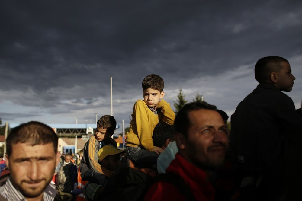 SMRT U OBEĆANOJ ZEMLJI: Dečak (3) preživeo izbeglištvo, ubila ga saksija