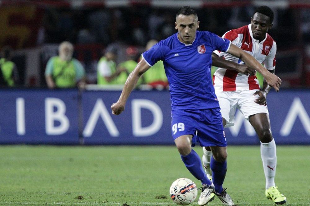 Bivši napadač Zvezde potpisao za Njukasl!