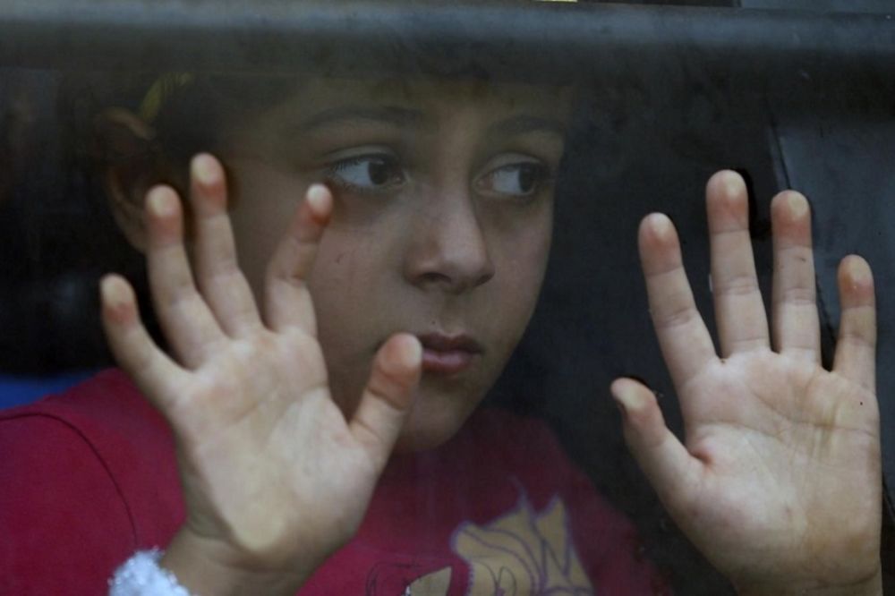 BEBA POBEGLA IZ VRTIĆA USRED BEOGRADA: Ušetala u autobus i izgubila se!