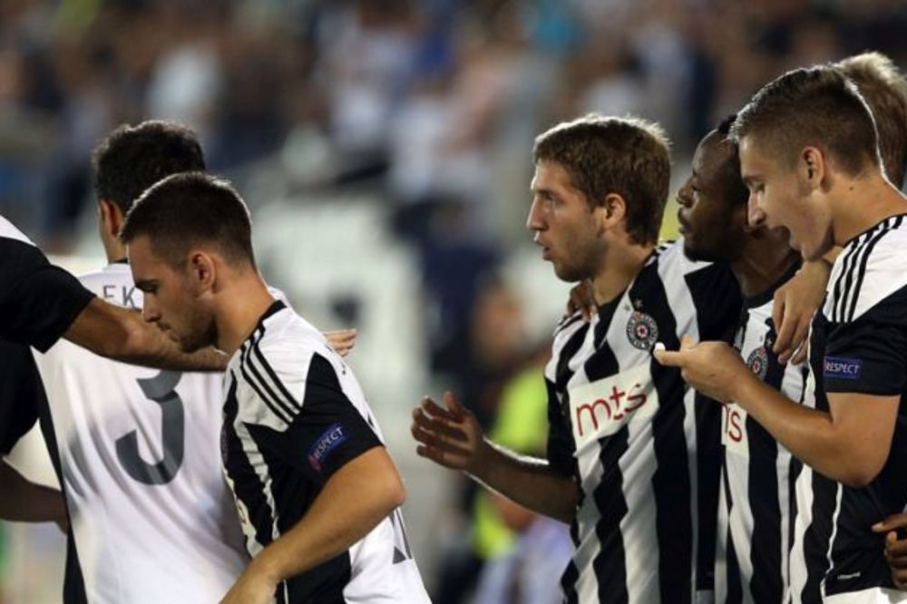 ZA MIR U HUMSKOJ: Partizan savladao AZ Alkmar i pobedio u Ligi Evrope posle šest godina! (FOTO) (VIDEO)