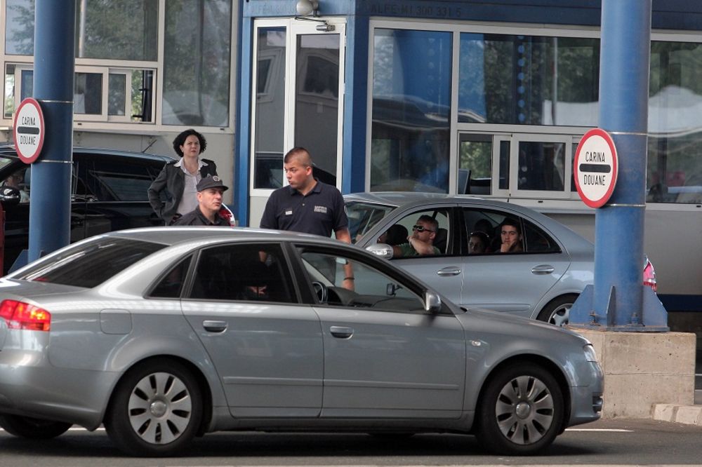 DA LI SU NORMALNI: Hrvati ne puštaju svoje građane u zemlju!