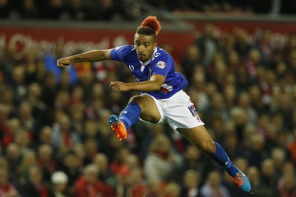 Promašio je odlučujući penal, ali mu se svi smeju zbog frizure! (FOTO)