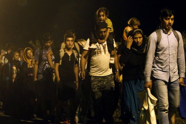 PROMENA TRASE? Crna Gora spremno čeka 2.000 izbeglica dnevno
