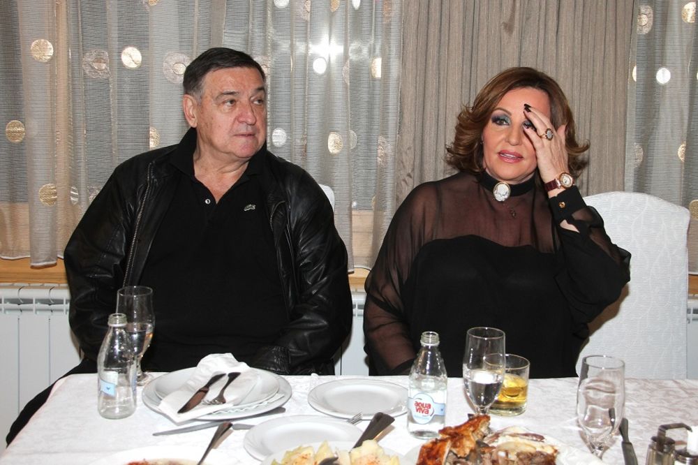 Bitange i princeze: Političari su uvek bili slabi na pevačice. Ovo su najpoznatiji parovi (FOTO)