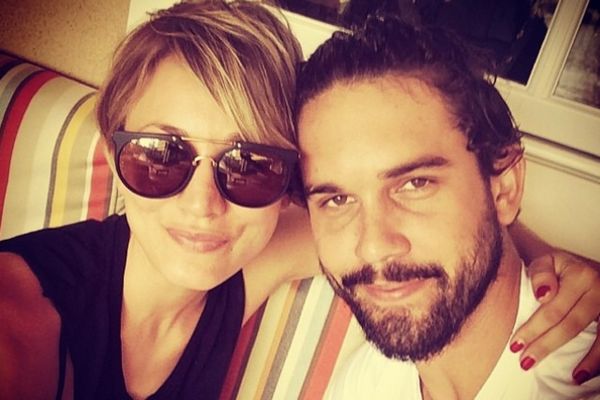 RAZVODI SE ŠTREBERKA: Jedna od najpopularnijih glumica na svetu ostavila muža (FOTO)