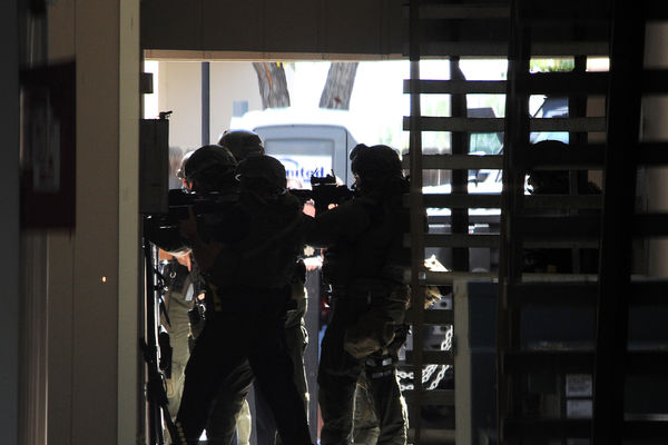 SABLASNO: Istraživali su duhove, a onda je jeziva smrt došla po njih! (VIDEO)