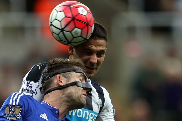 BRAZILCI IZVUKLI ČELSI: Njukaslu nije bilo dovoljno ni 2:0, Mitrović odličan! (VIDEO)