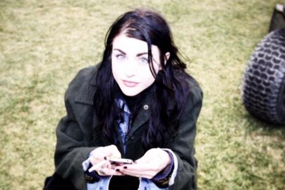 Ćerka Kurta Kobejna udala se za lika koji je isti Kurt Kobejn! (FOTO)