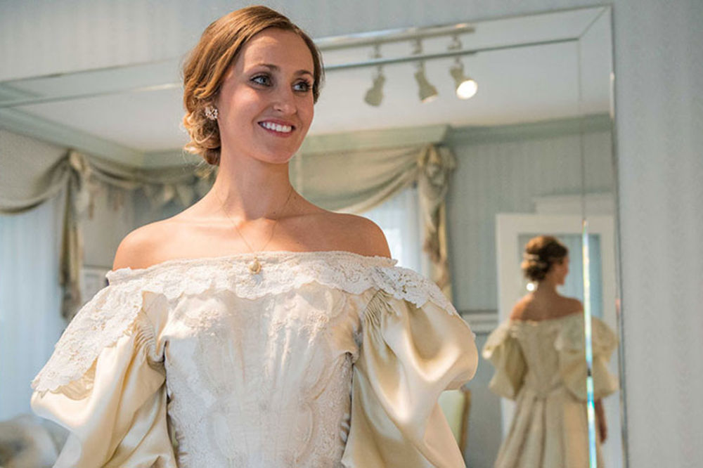 Traje već 120 godina: Ovu venčanicu nosilo je 11 generacija žena u porodici! (FOTO)