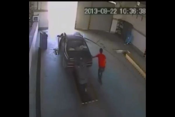 KAKVA PROPAST: Nije video rupu, pa se malo UKANALIO! (VIDEO)