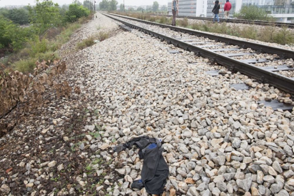 MALIŠAN NIJE STIGAO NI DA VIKNE, SAD JE U KOMI: Velika nesreća na Novom Beogradu!