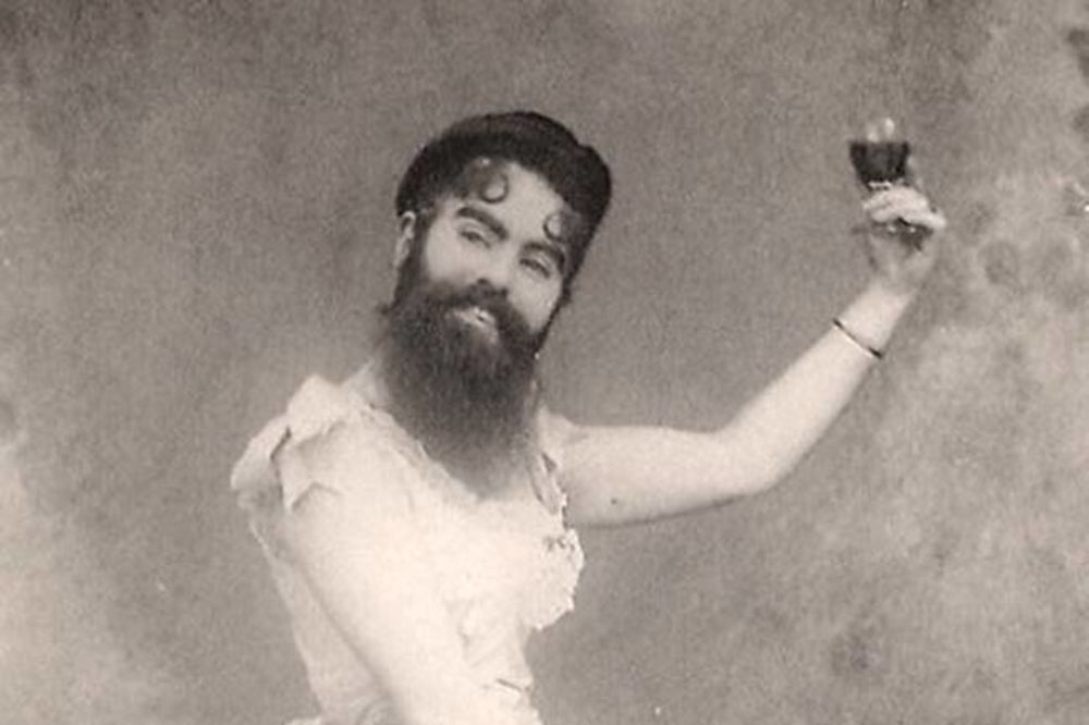 Oprezno, neke bi mogle da vas prestrave: 16 fotki cirkuskih frikova (FOTO)