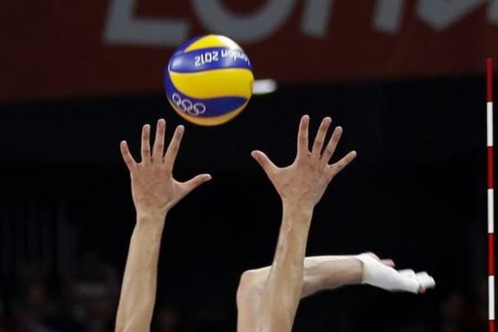 TRAGEDIJA: Srpski trener preminuo usred treninga!