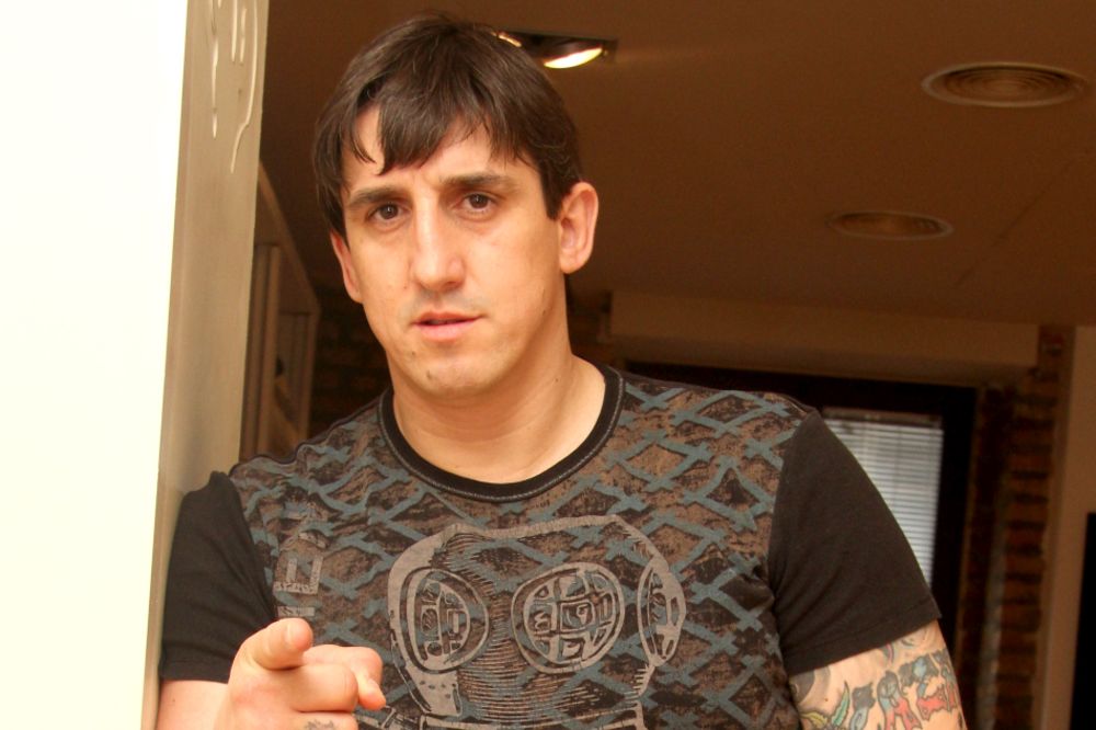 KRISTIJAN JE NOVI GAZDA: Poručio ukućanima: Ponašate se kao idioti! (FOTO)