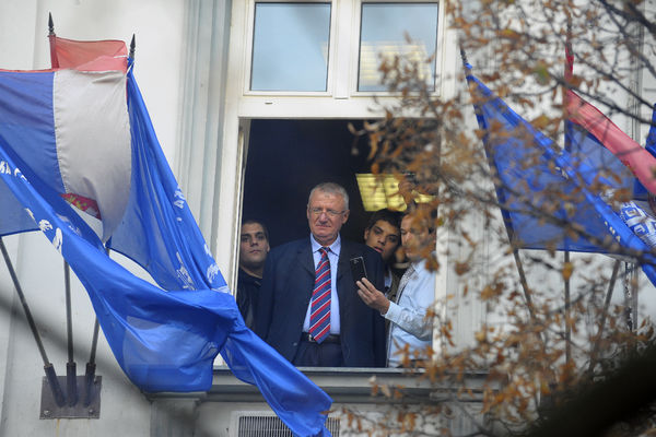 ​ŠEŠELJ OTKRIO: 4 stvari u kojima su Farma i Hag isti! (FOTO)