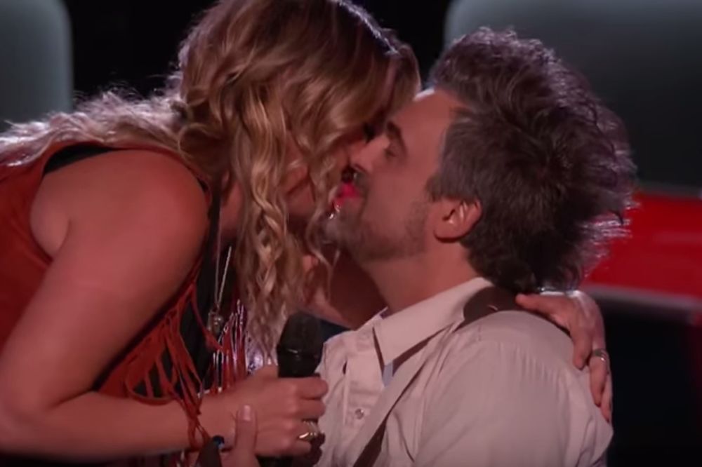 Zamislite da vas frajer zaprosi u Zvezdama Granda: E pa, to se desilo u Americi! (FOTO) (VIDEO)