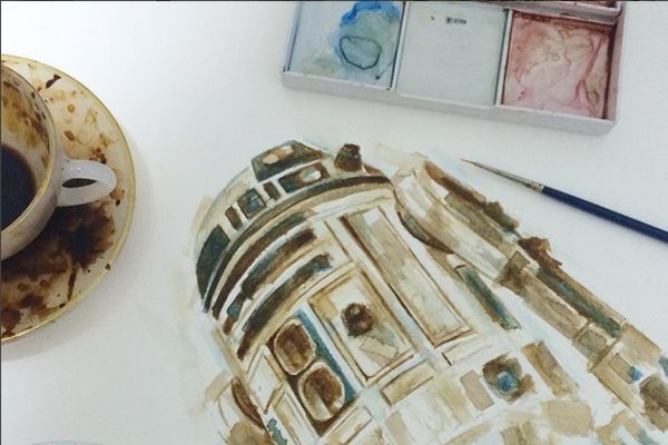 Ona slika kafom: Pogledajte kako dobro to izgleda! (FOTO) (VIDEO)