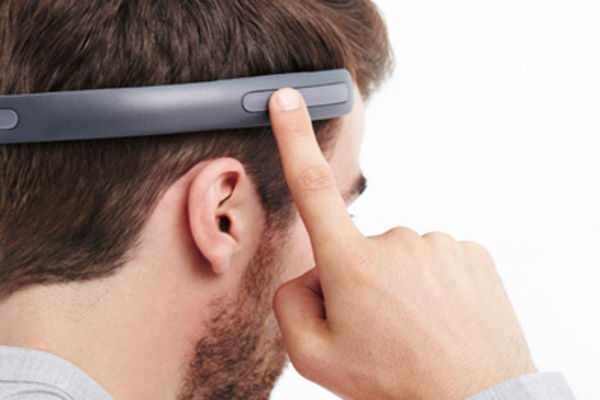 Revolucionarne slušalice: Slušajte muziku dok razgovarate s prijateljima (VIDEO)