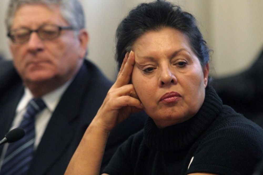 Odlazak kraljice južnog melosa: Umrla Usnija Redžepova