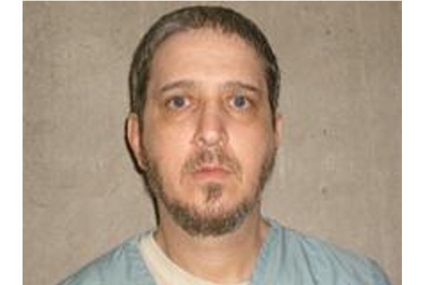 Pojeo je poslednji obrok od 5000 kalorija uoči smrtne kazne, a onda je pomilovan! (VIDEO)