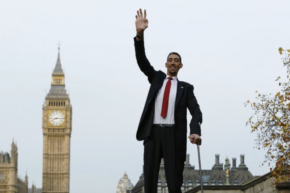 13 muka koje zagorčavaju život visokim ljudima, i ne, nisu im smešne (FOTO)
