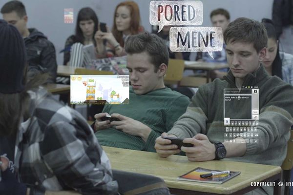 Vodimo vas na hit film Pored Mene: Šta se dešava kad srpskoj deci uzmete mobilne telefone (VIDEO)