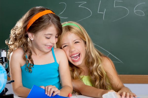 Želite da postanete dobar roditelj? Ovih 19 zapovesti su Biblija svakog ćaleta i keve! (FOTO)