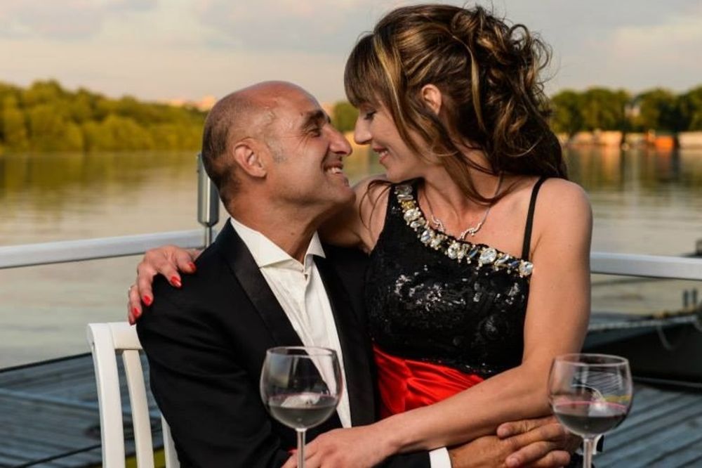 Fejsbuk statusi majke koja je ubila bebu i ostavila je da trune: Muž me vara i maltretira! (FOTO)