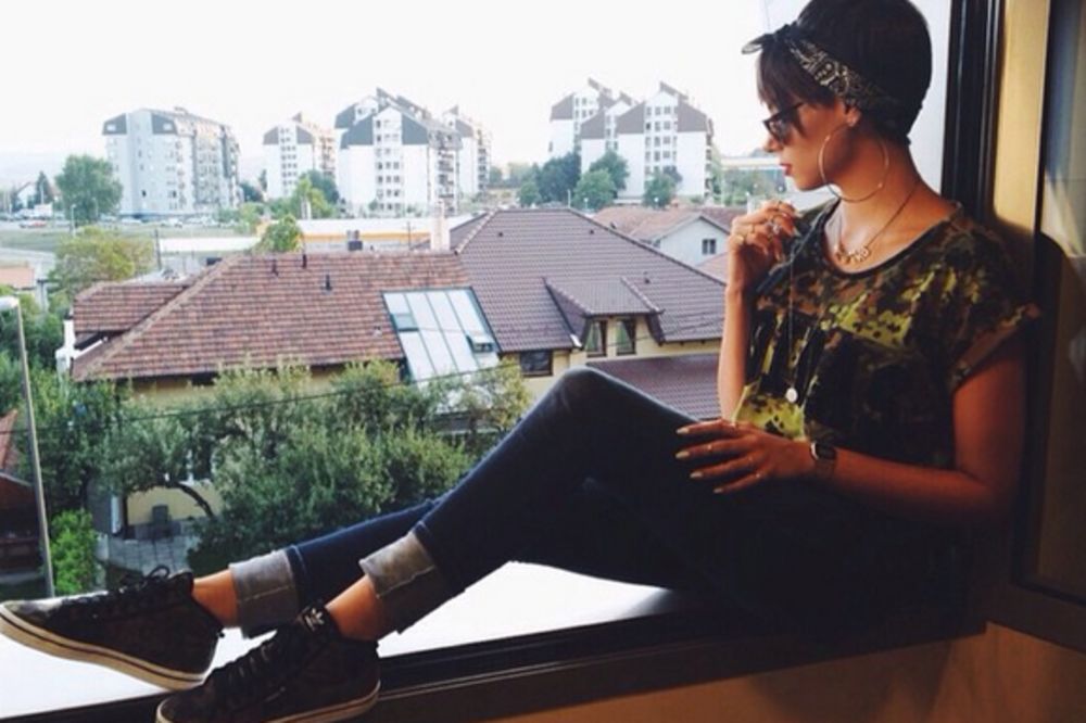 San svakog frajera u Srbiji: Kako je Sara Jo od tinejdž slatkice postala seks koji hoda (FOTO)