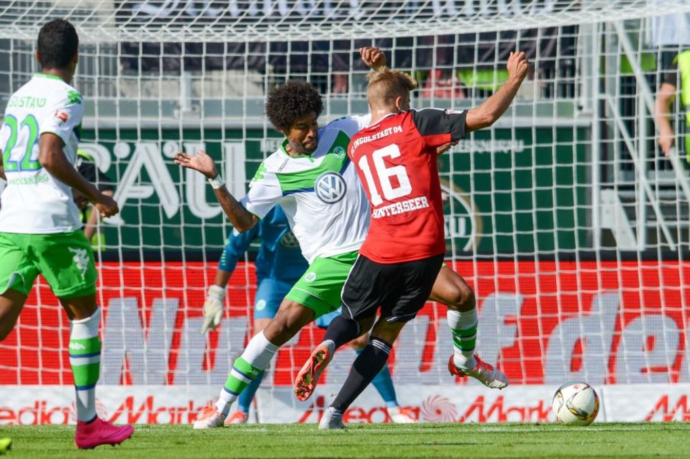 Zahuktali Gladbah bombom iz voleja srušio Vukove! Maleni Ingolštat briljira! (VIDEO)