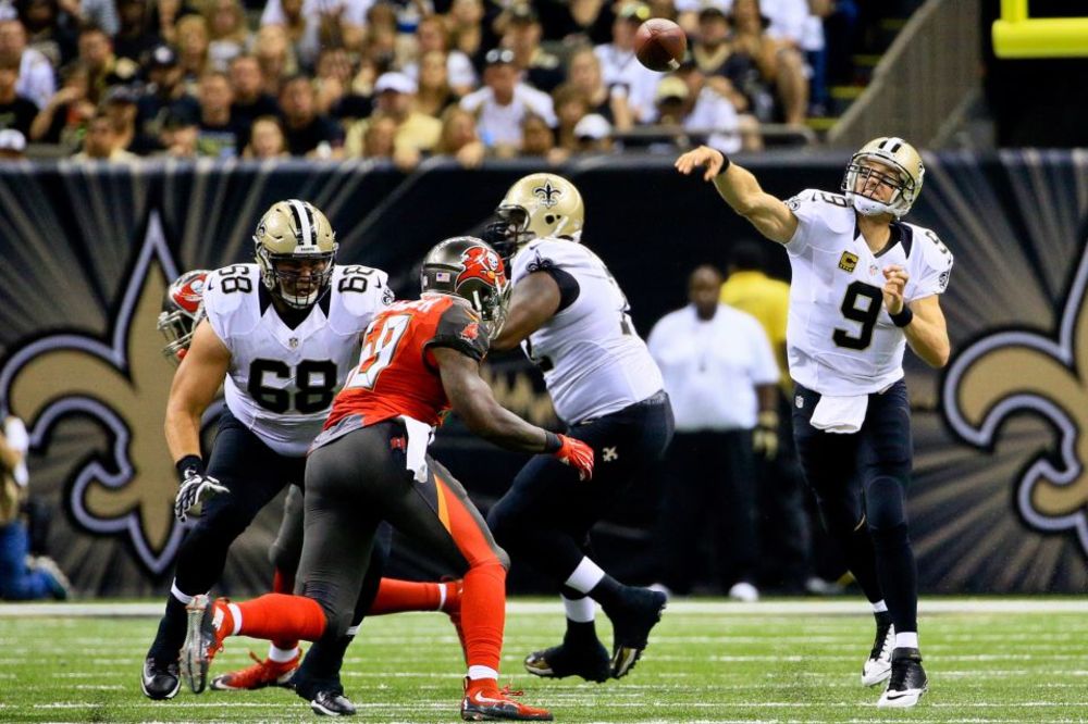 NFL u senci tragedije: Navijač preminuo na stadionu! (VIDEO)