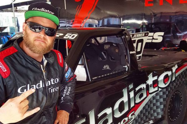 Crna ovca ili car? Ovo je član klana Kardašijan koji nikad nije bio u rijalitiju! (FOTO)