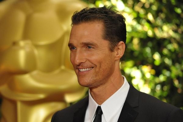 Još vam se sviđa? Najzgodniji frajer Holivuda postao ćelava i debela spodoba! (FOTO)