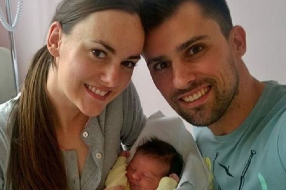 O ovom pismu mladog tate danas pričaju svi: Najstrašniji i najdivniji dan u mom životu! (FOTO)