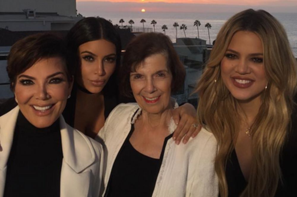 Kardašijani razbesneli Ameriku! Sad su baš preterali, a nisu ništa uradili! (FOTO)