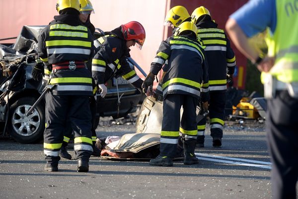 Ubio ga sopstveni kamion: Teška tragedija u Subotici!