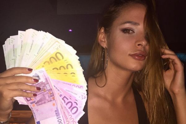 A što meni neko ne da kola? Ruski tajkun Šaviji poklonio auto od 100.000 evra! (FOTO)