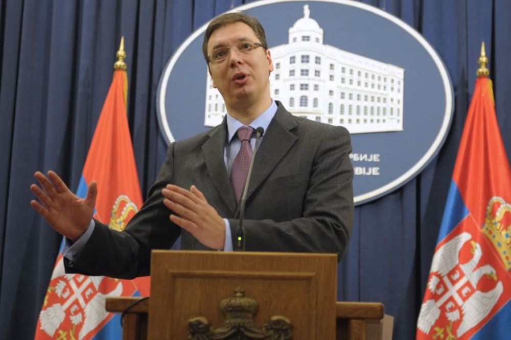 Borite se za za grb i zastavu. Evo šta je još Vučić poručio fudbalerima Srbije!